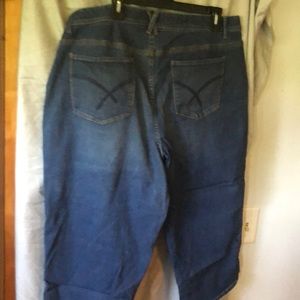 Cj banks denim capris